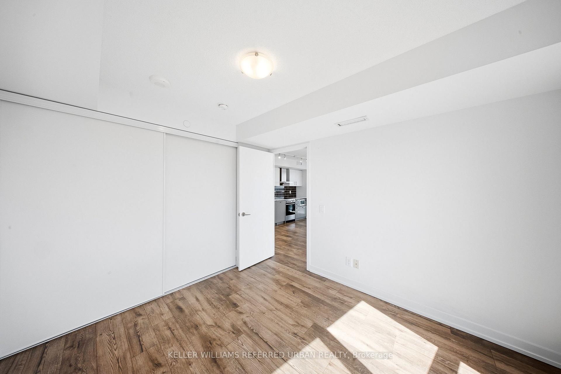 Photo 10 of Unit 2010, 125 Redpath Avenue, Toronto, Mount Pleasant West — HOMEH
