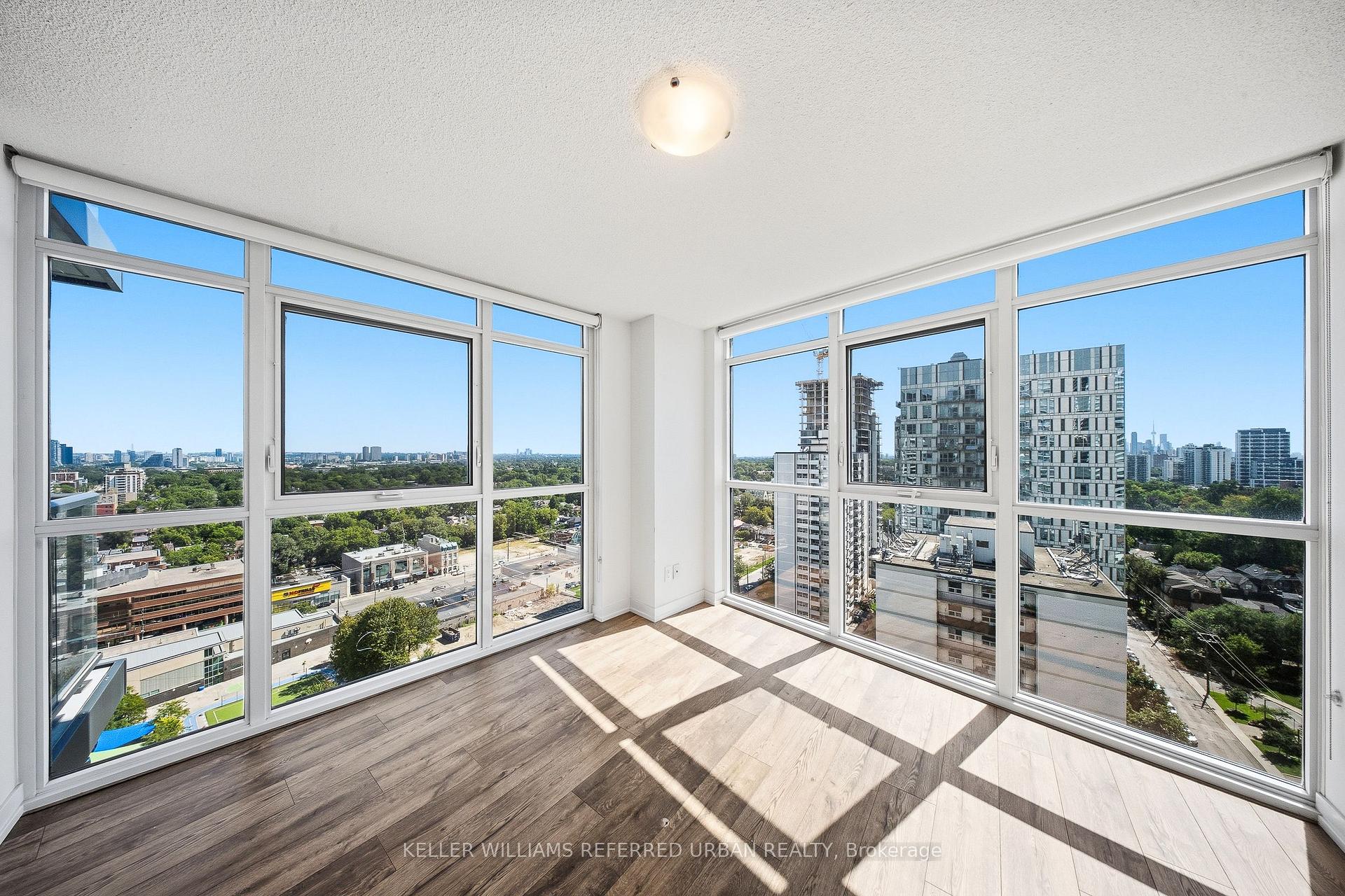 Photo 12 of Unit 2010, 125 Redpath Avenue, Toronto, Mount Pleasant West — HOMEH