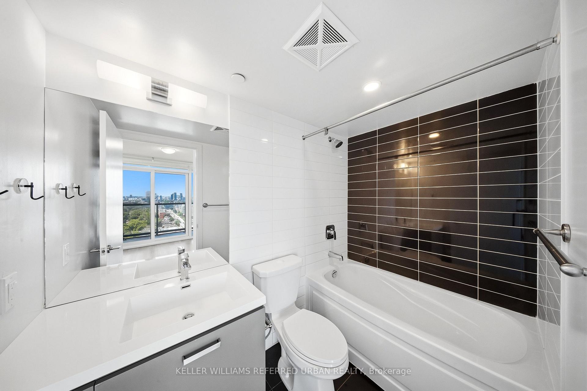 Photo 29 of Unit 2010, 125 Redpath Avenue, Toronto, Mount Pleasant West — HOMEH