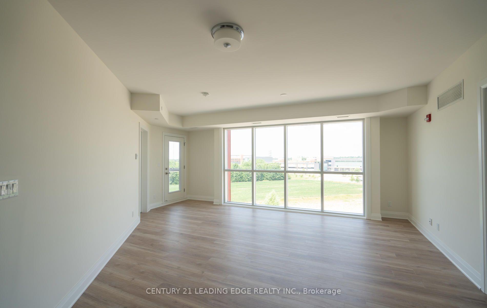 Photo 3 of Unit 612, 58 Adam Sellers Street, Markham, Cornell — HOMEH