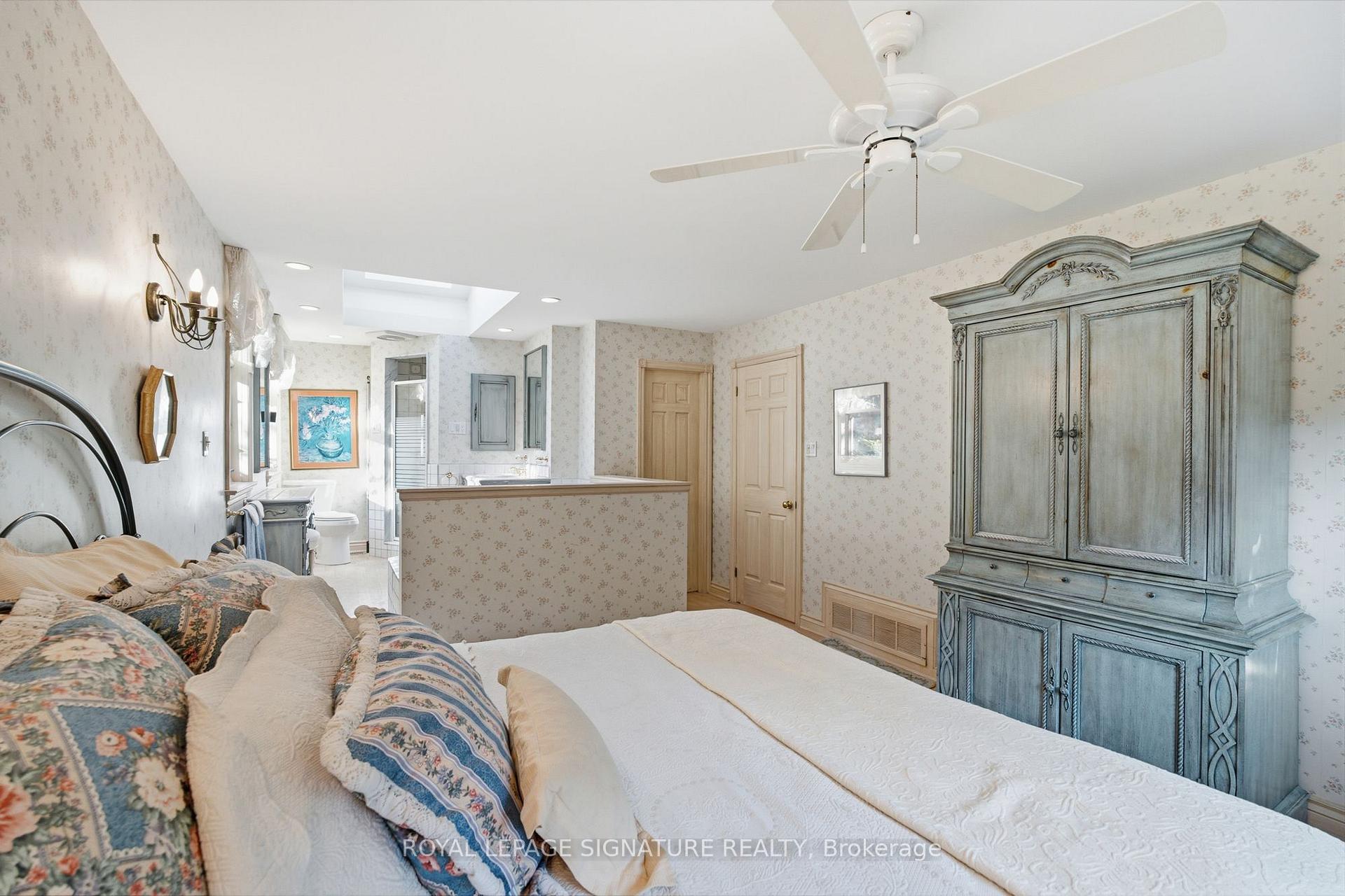Photo 21 of 20 Wellesbourne Crescent, North York, Hillcrest Village — HOMEH