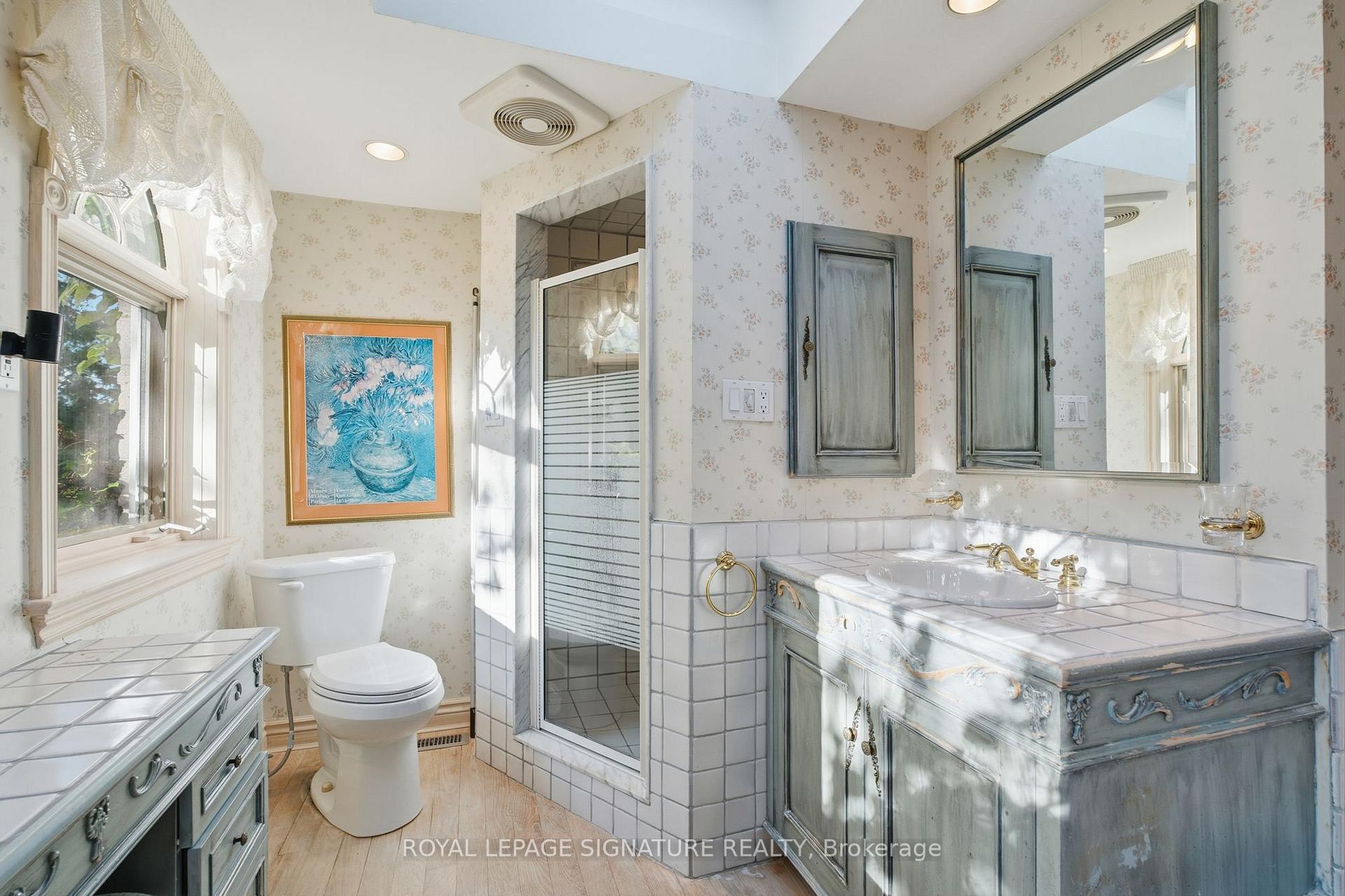 Photo 24 of 20 Wellesbourne Crescent, North York, Hillcrest Village — HOMEH