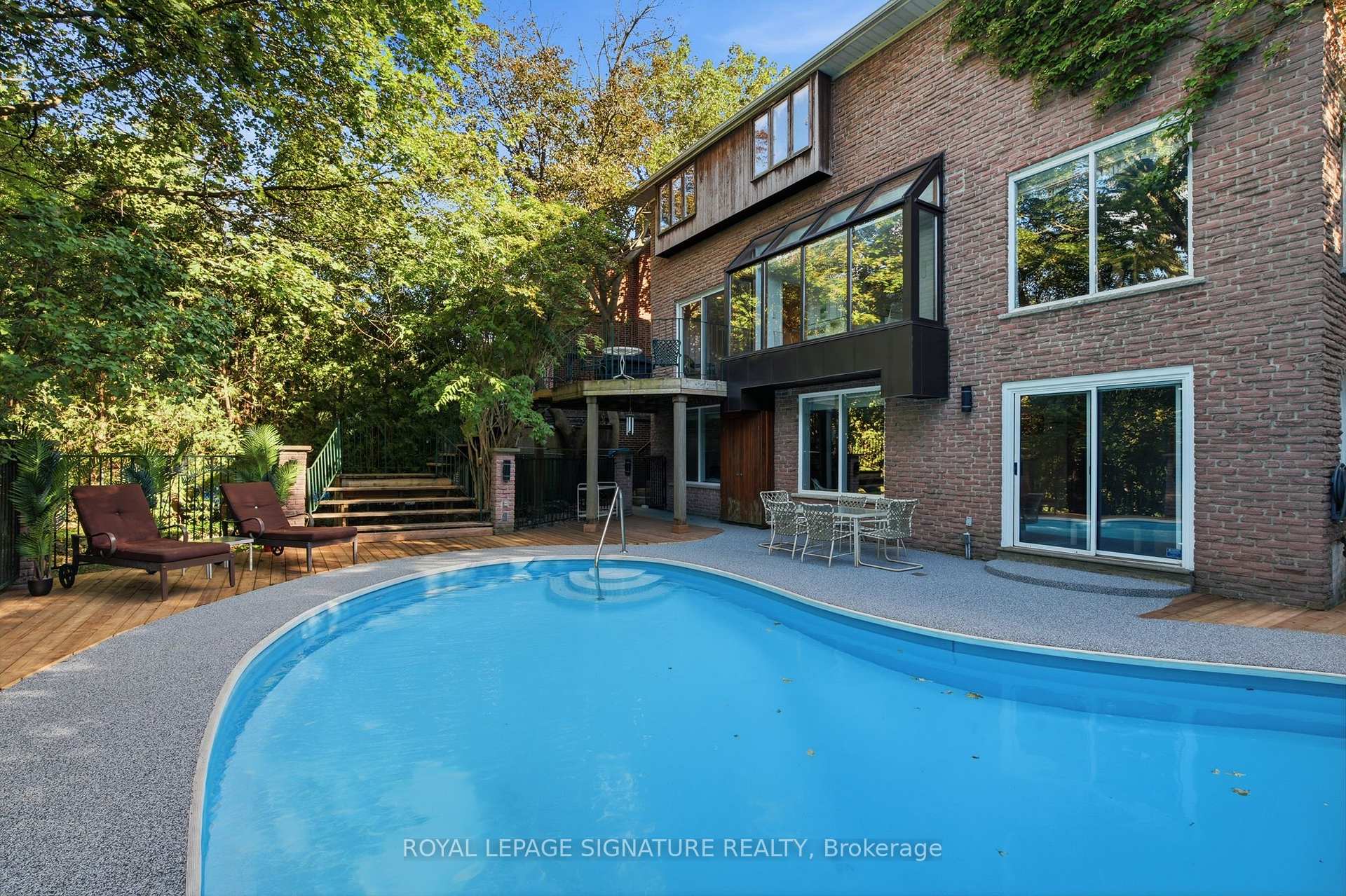 Photo 48 of 20 Wellesbourne Crescent, North York, Hillcrest Village — HOMEH