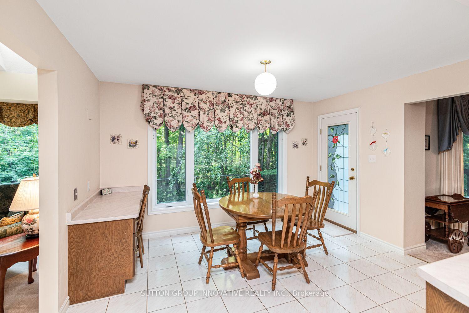 Photo 9 of 59 Renata Court, Hamilton, Dundas — HOMEH