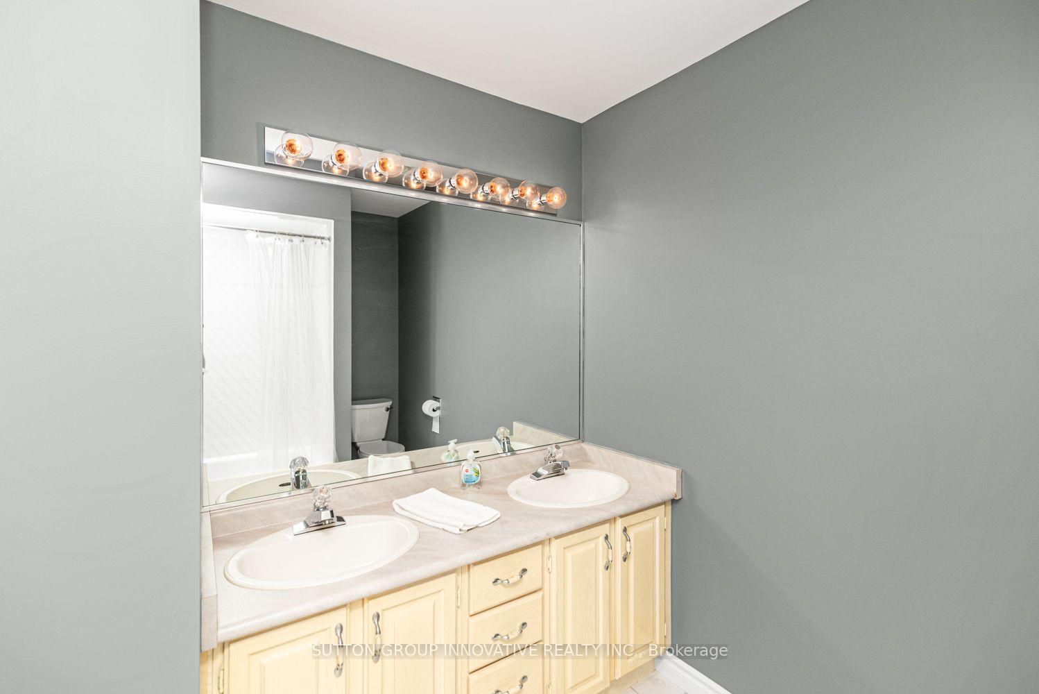 Photo 24 of 59 Renata Court, Hamilton, Dundas — HOMEH