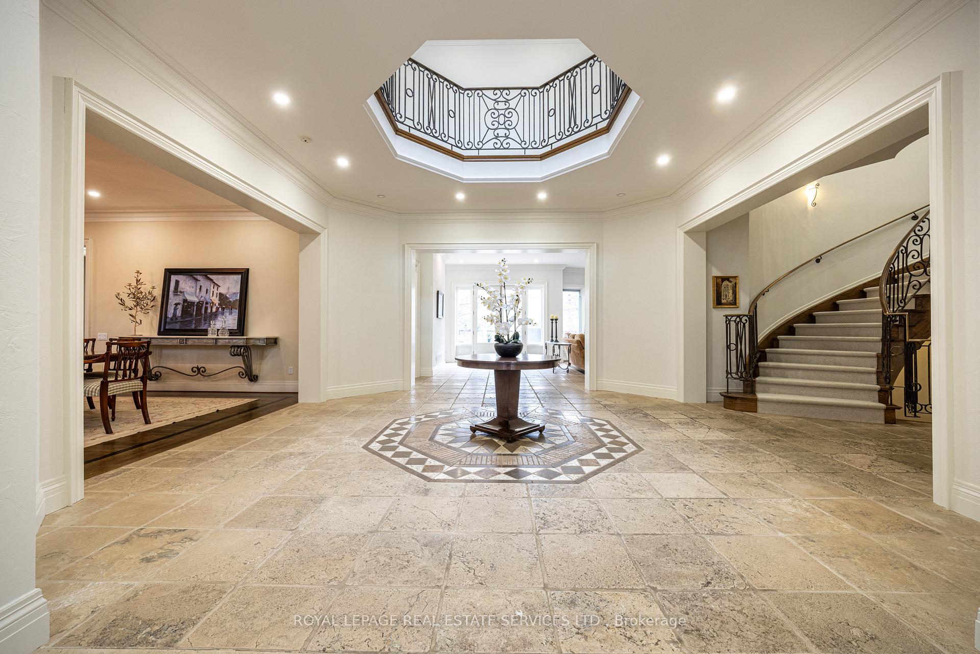 Photo 4 of 9 Seinecliffe Road, Markham, Bayview Glen — HOMEH