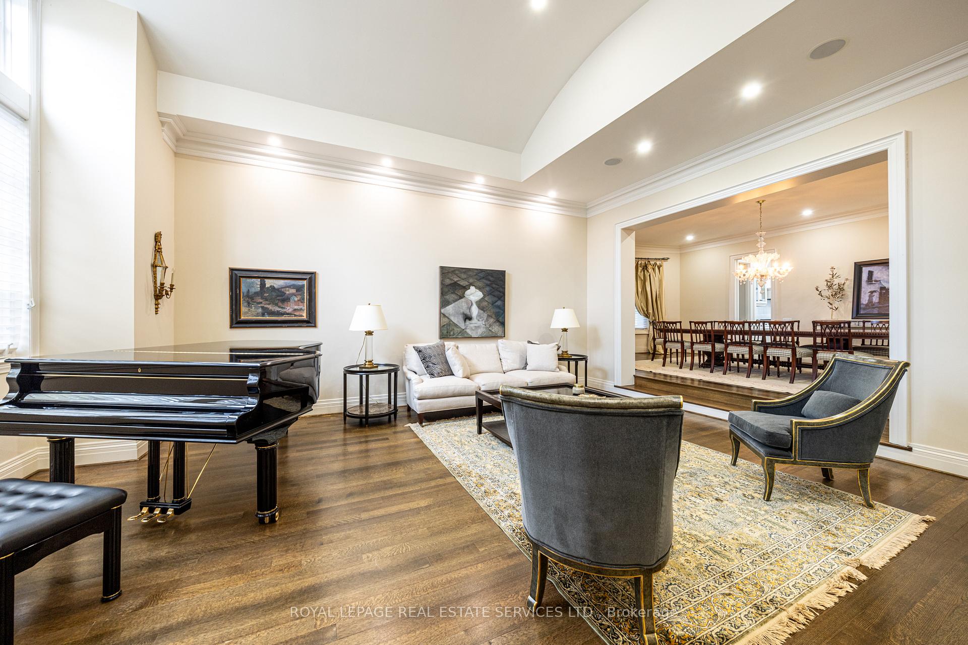 Photo 6 of 9 Seinecliffe Road, Markham, Bayview Glen — HOMEH