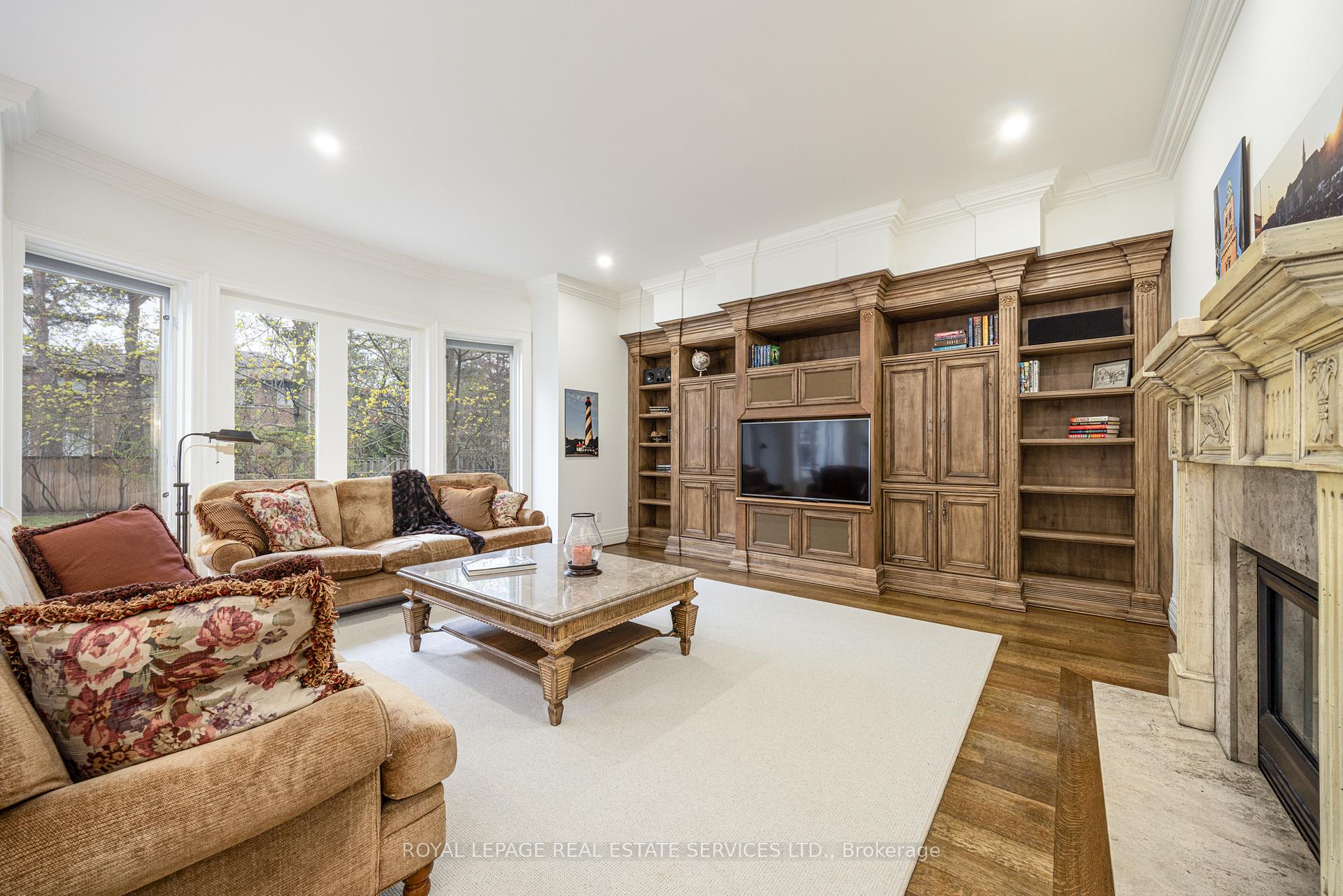 Photo 11 of 9 Seinecliffe Road, Markham, Bayview Glen — HOMEH