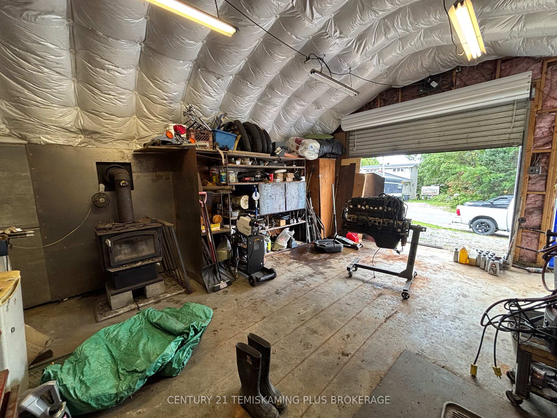 Photo 5 of 14 Day Avenue, Kirkland Lake — HOMEH
