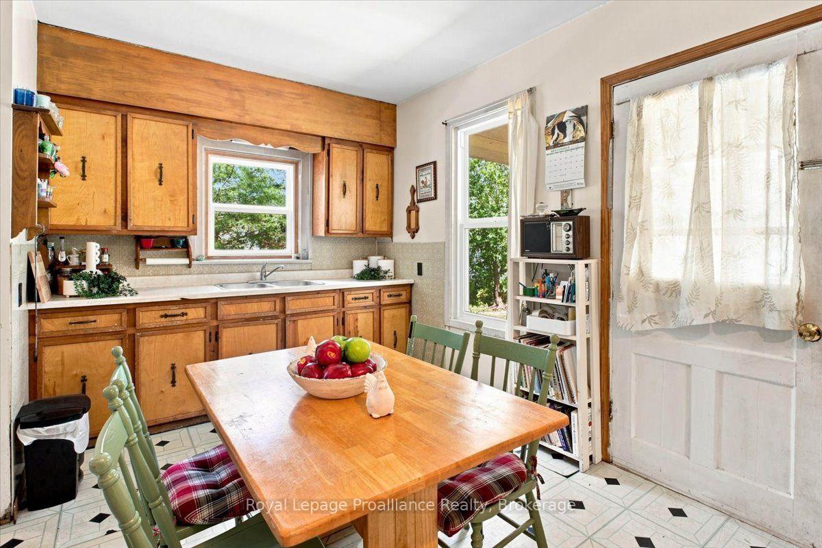 Photo 4 of 513 Moira Street, Tweed, Tweed (Village) — HOMEH