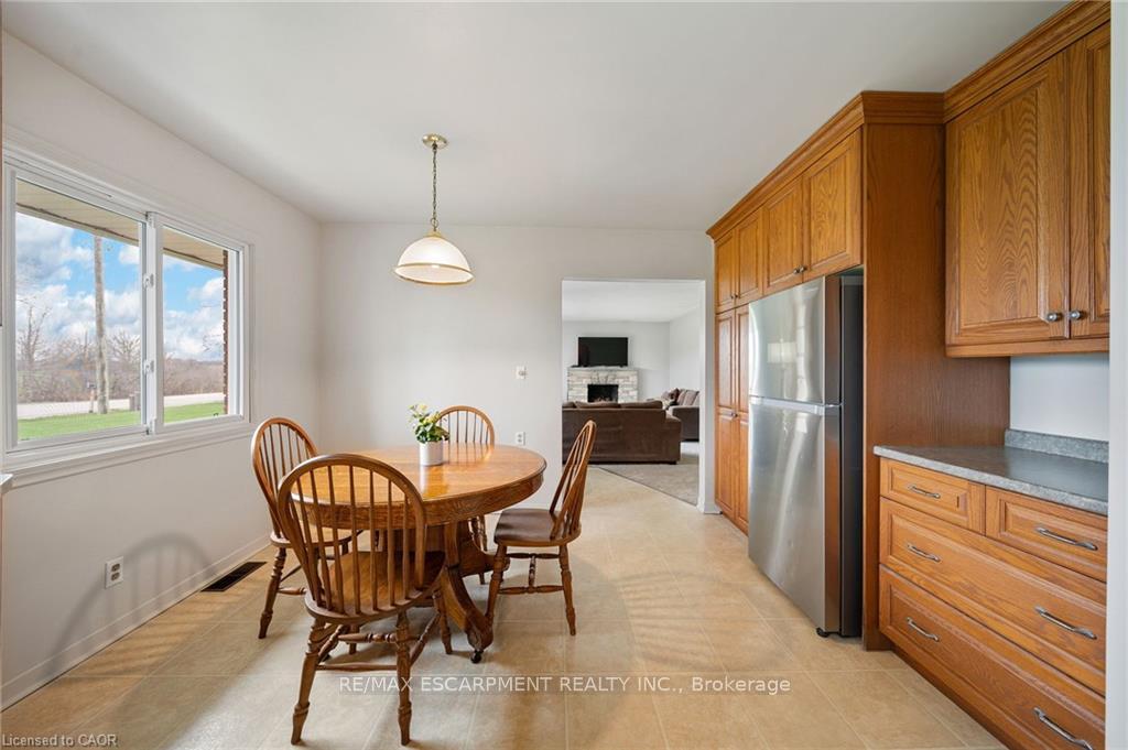Photo 22 of 2223 Hall Road, Hamilton, Rural Glanbrook — HOMEH