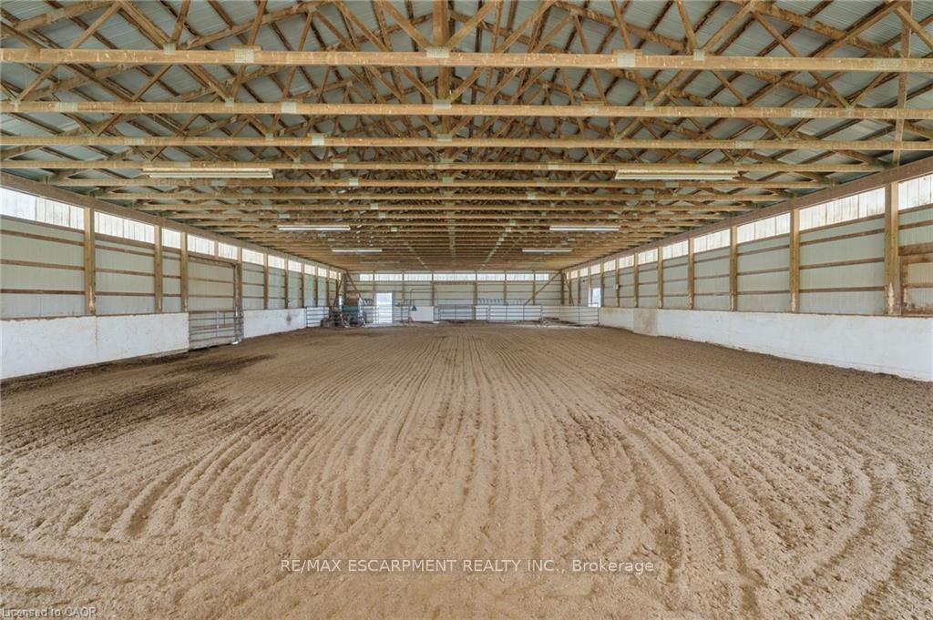 Photo 48 of 2223 Hall Road, Hamilton, Rural Glanbrook — HOMEH