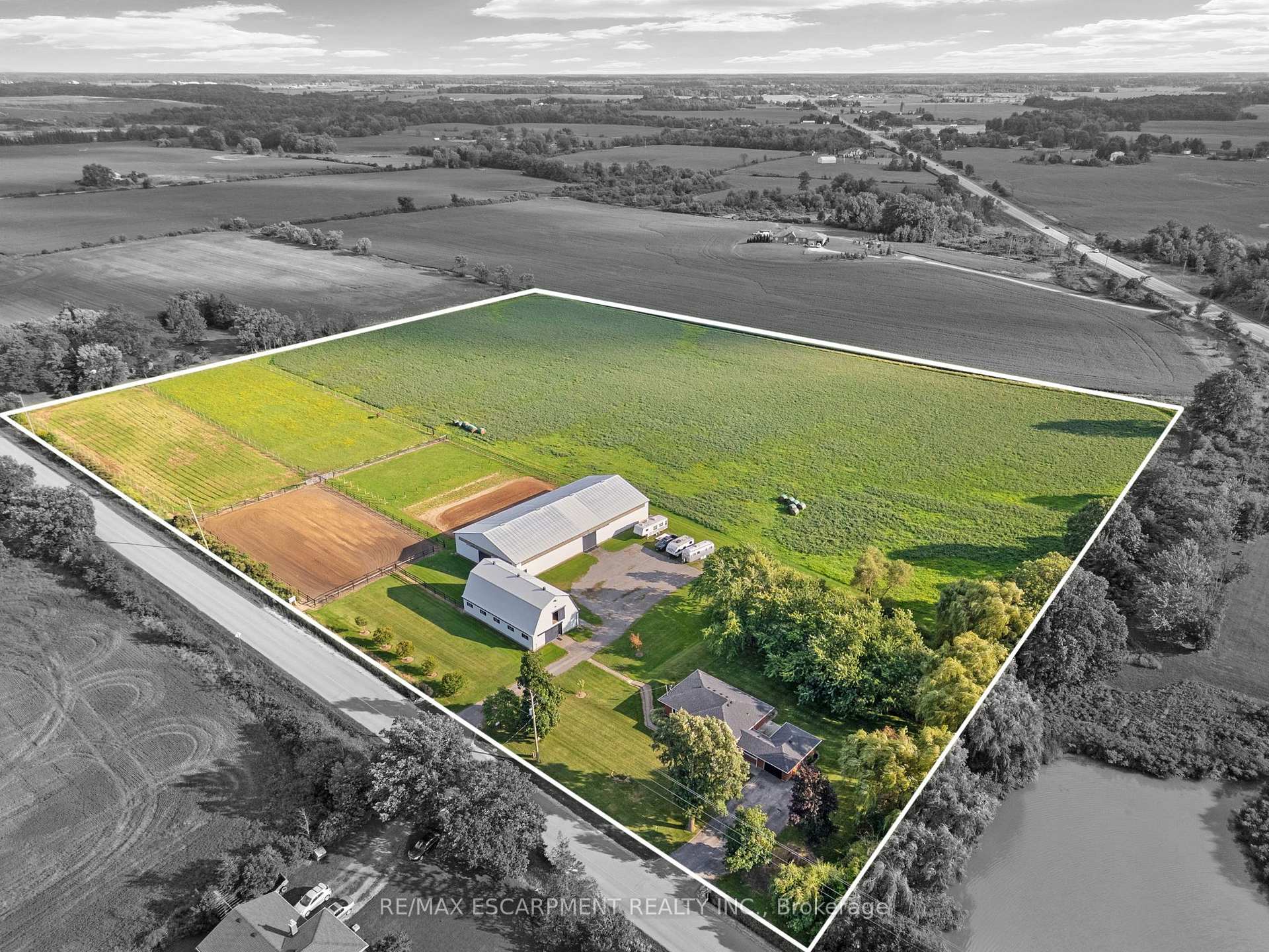 Photo 2 of 2223 Hall Road, Hamilton, Rural Glanbrook — HOMEH