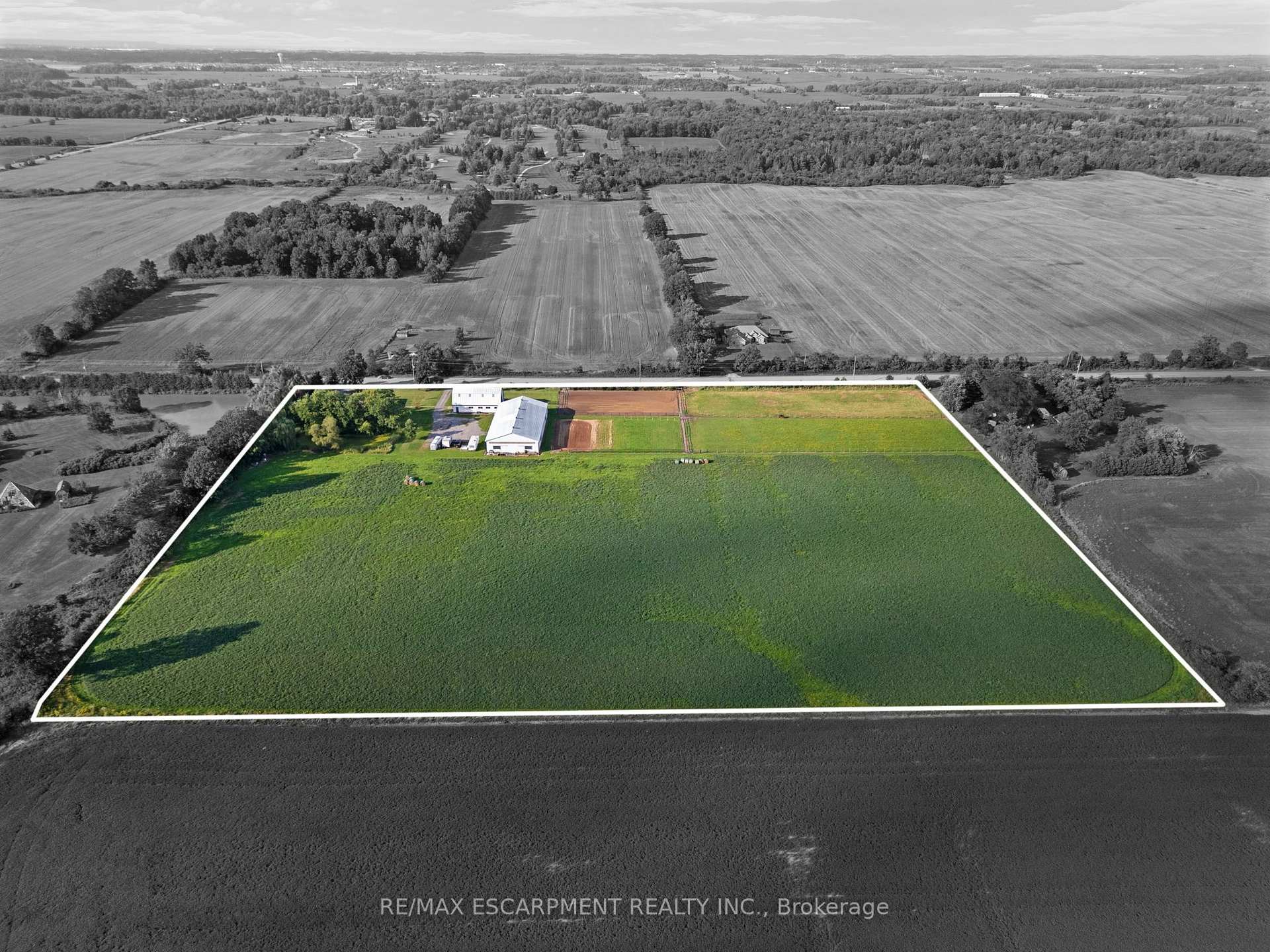 Photo 4 of 2223 Hall Road, Hamilton, Rural Glanbrook — HOMEH