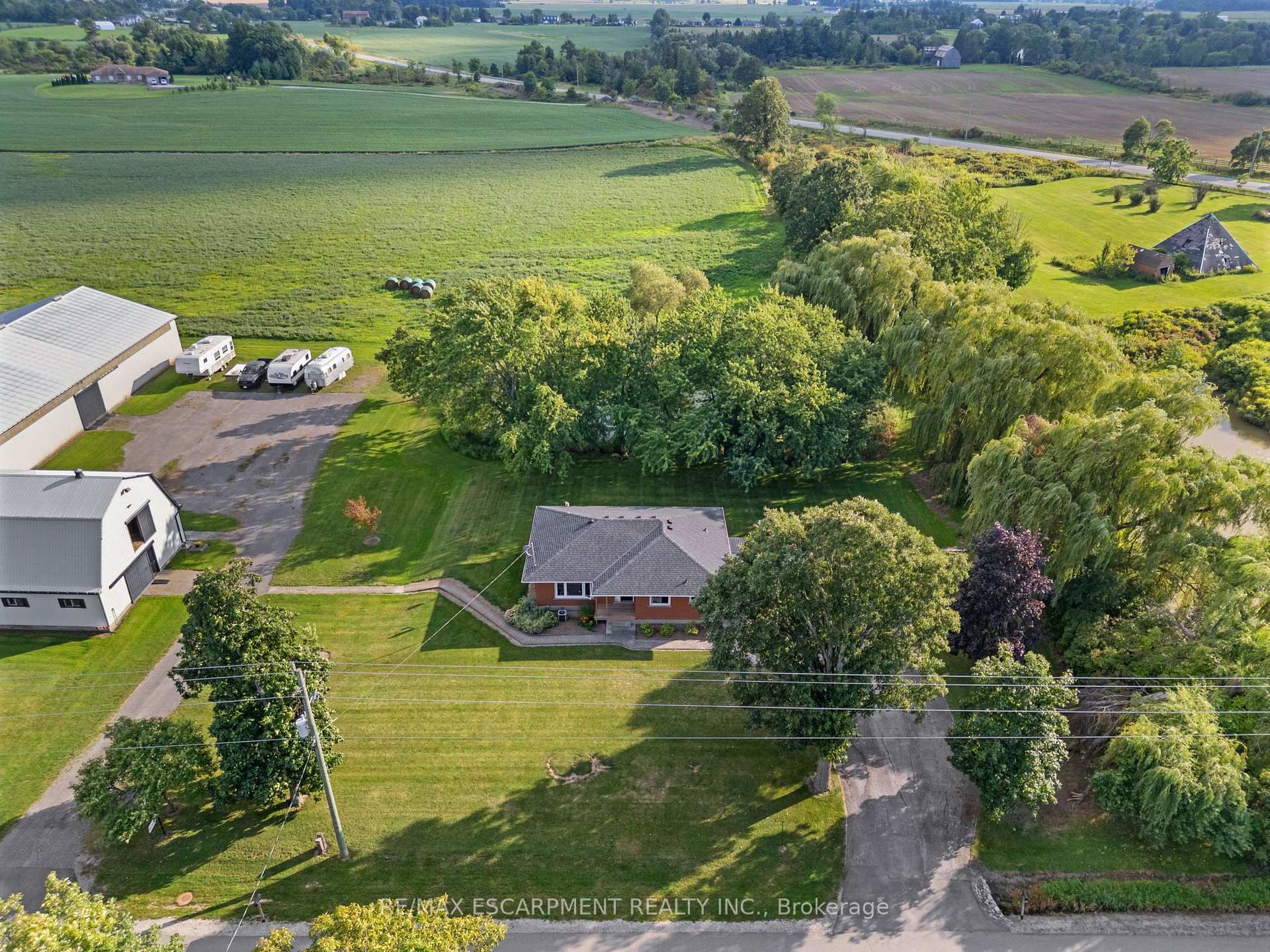 Photo 6 of 2223 Hall Road, Hamilton, Rural Glanbrook — HOMEH