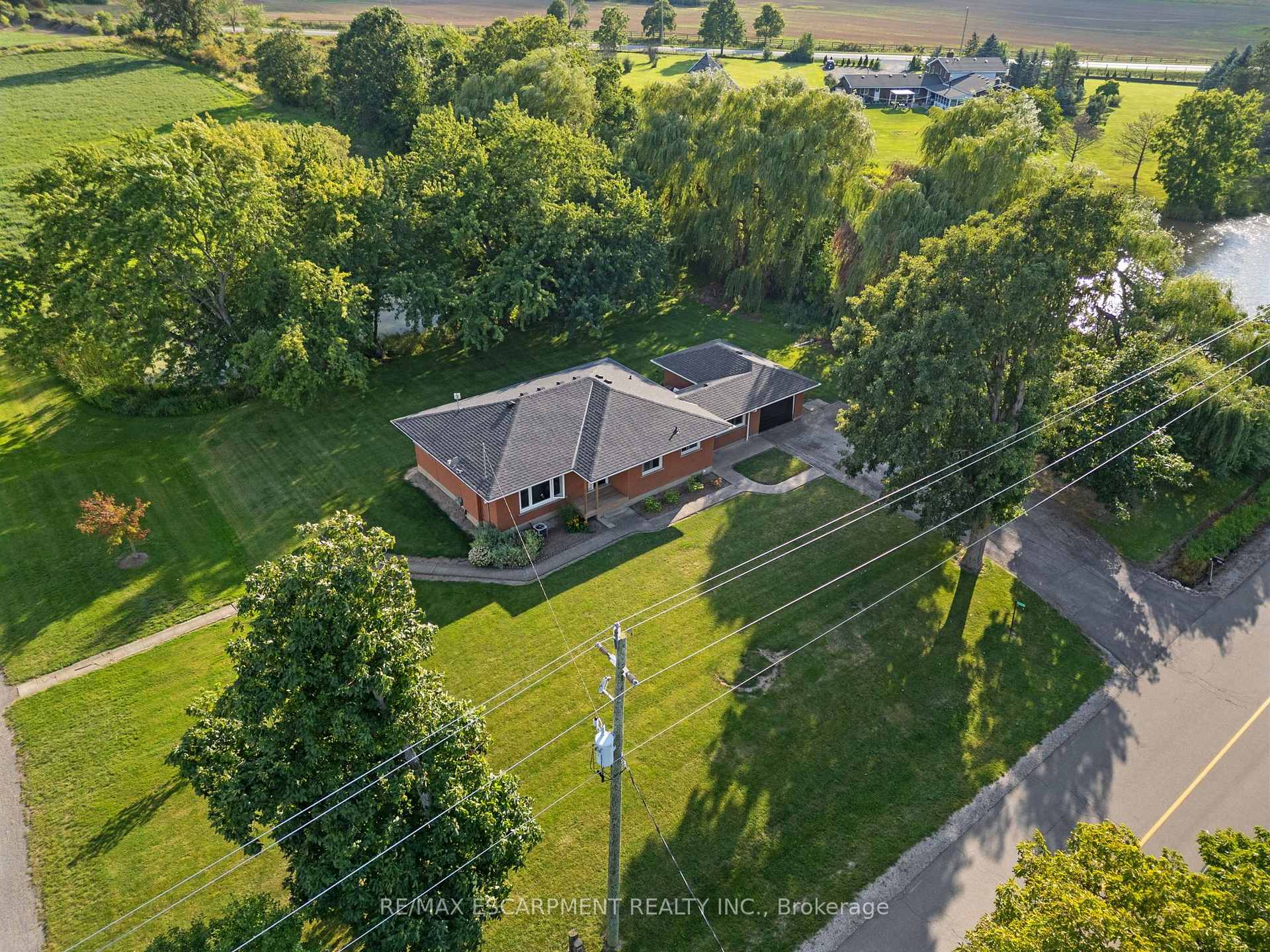 Photo 53 of 2223 Hall Road, Hamilton, Rural Glanbrook — HOMEH