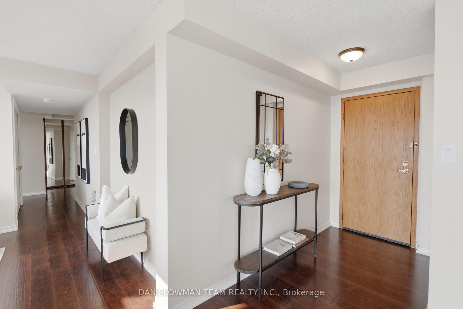 Photo 2 of Unit 702, 80 Athol Street E, Oshawa, Central — HOMEH