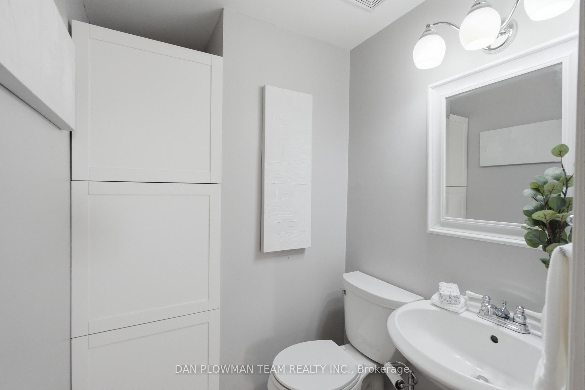 Photo 25 of Unit 702, 80 Athol Street E, Oshawa, Central — HOMEH