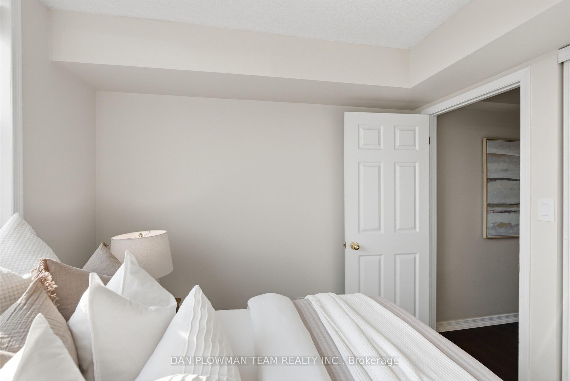 Photo 32 of Unit 702, 80 Athol Street E, Oshawa, Central — HOMEH