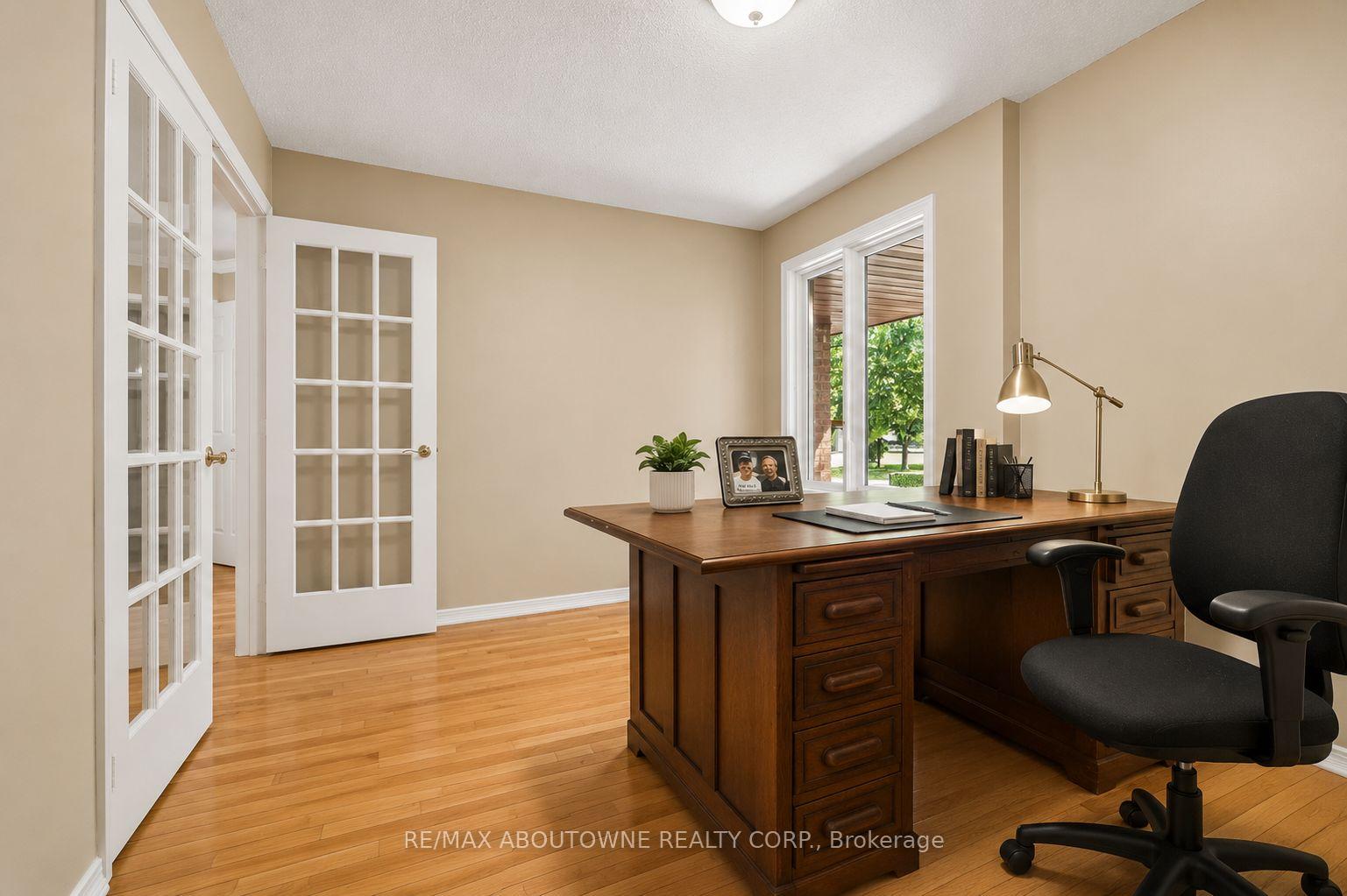 Photo 24 of 2285 Dunedin Road, Oakville, Ford — HOMEH