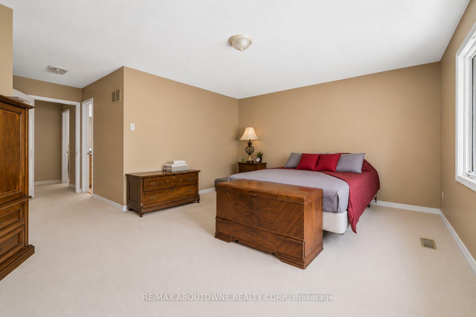 Photo 26 of 2285 Dunedin Road, Oakville, Ford — HOMEH