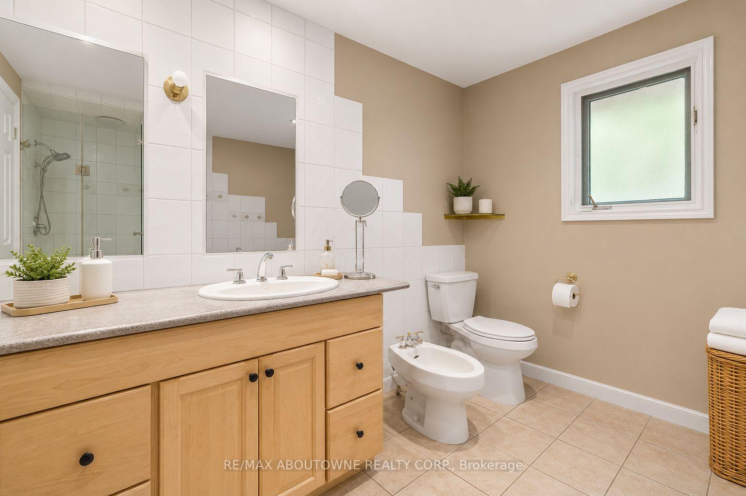 Photo 30 of 2285 Dunedin Road, Oakville, Ford — HOMEH