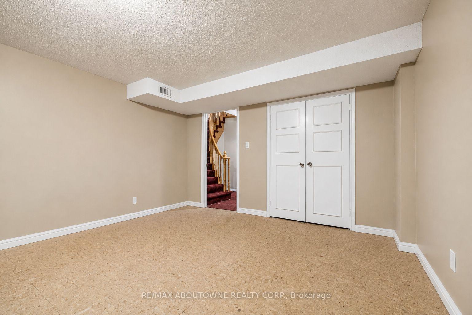 Photo 36 of 2285 Dunedin Road, Oakville, Ford — HOMEH