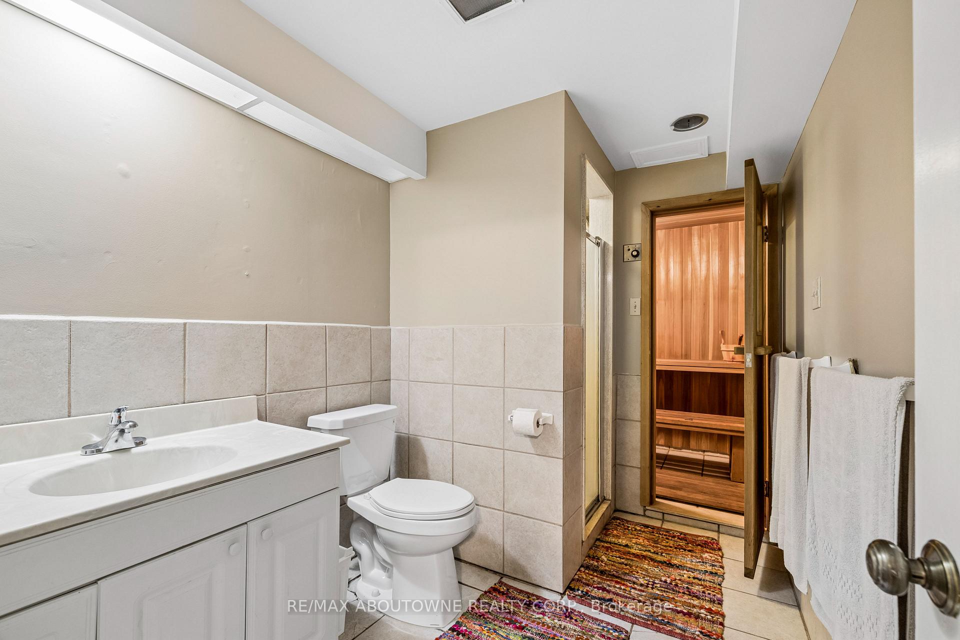 Photo 38 of 2285 Dunedin Road, Oakville, Ford — HOMEH