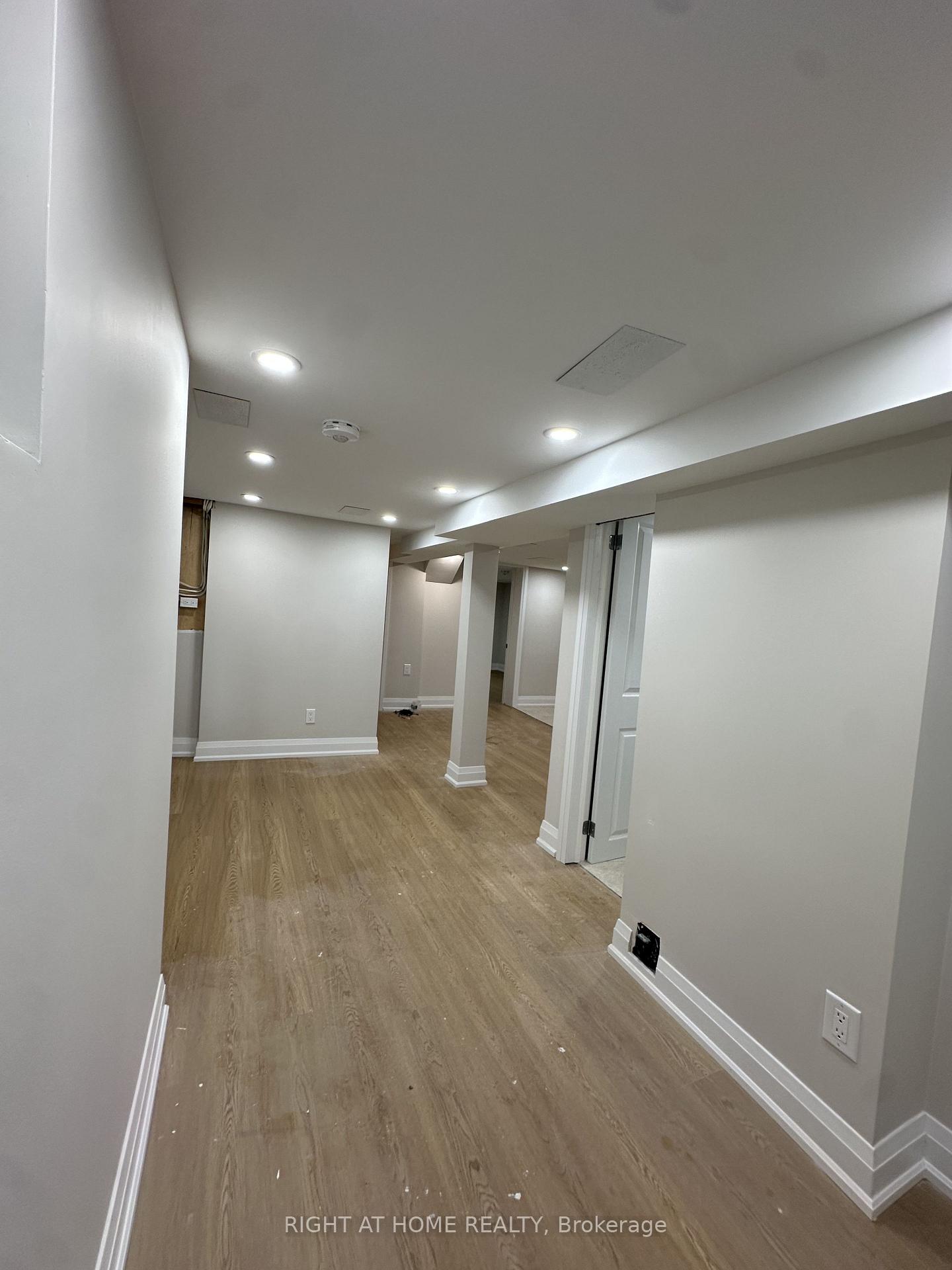 Photo 5 of 16 Glenside Avenue, Toronto, Greenwood-Coxwell — HOMEH