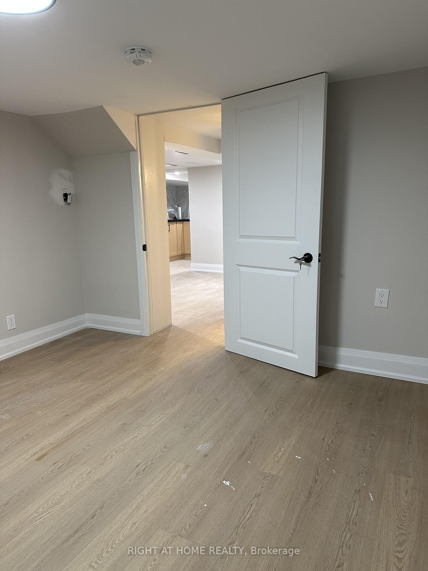 Photo 7 of 16 Glenside Avenue, Toronto, Greenwood-Coxwell — HOMEH