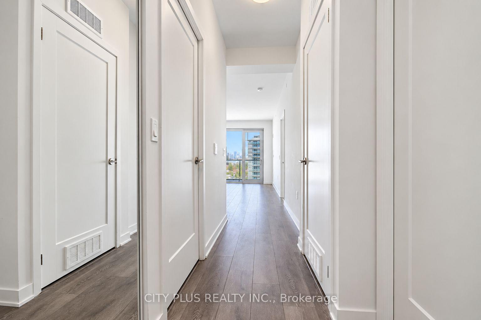 Photo 1 of Unit 809, 105 Oneida Crescent, Richmond Hill, Langstaff — HOMEH