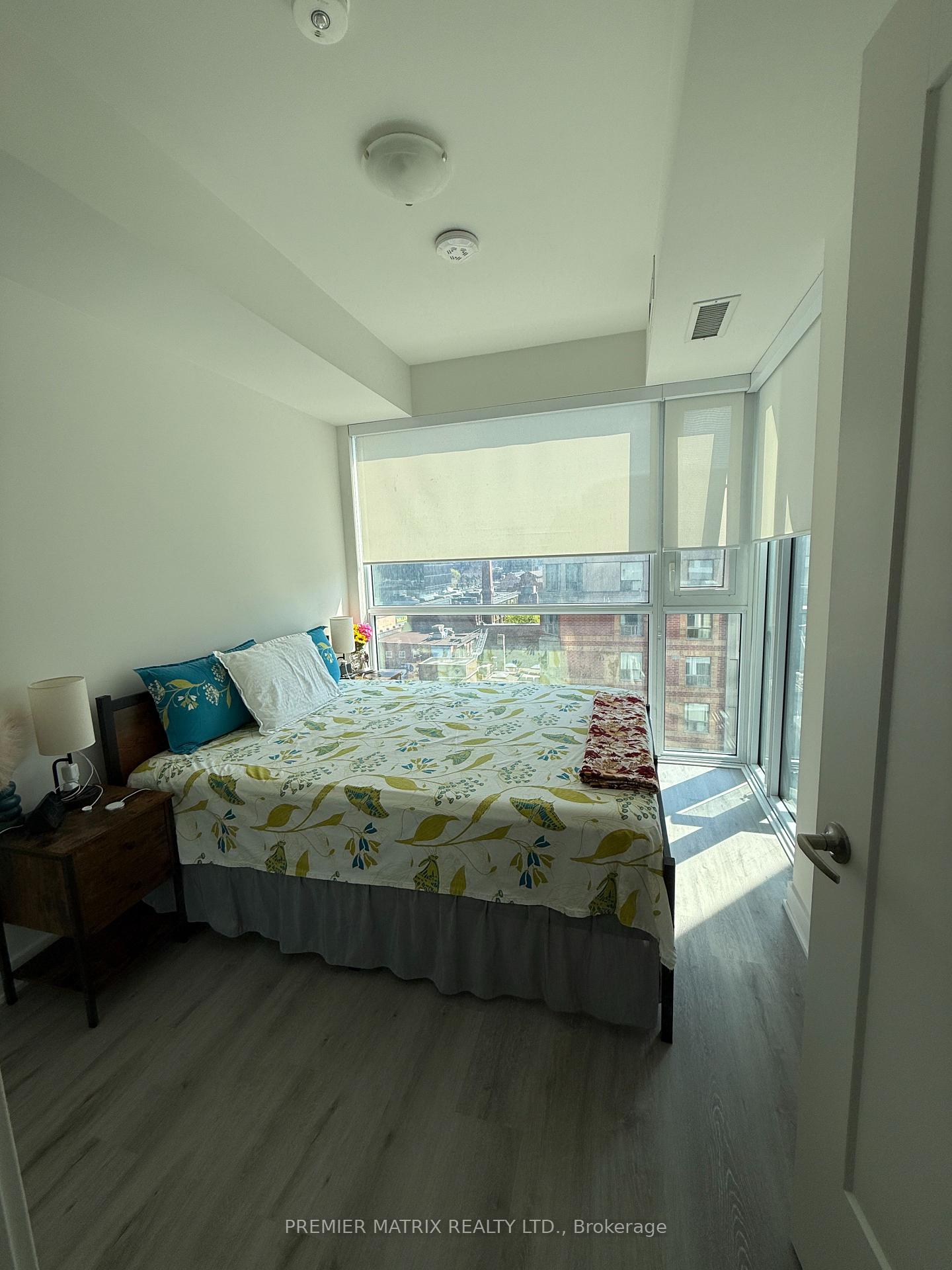 Photo 3 of Unit 809 E, 70 Princess Street E, Toronto, Waterfront Communities — HOMEH