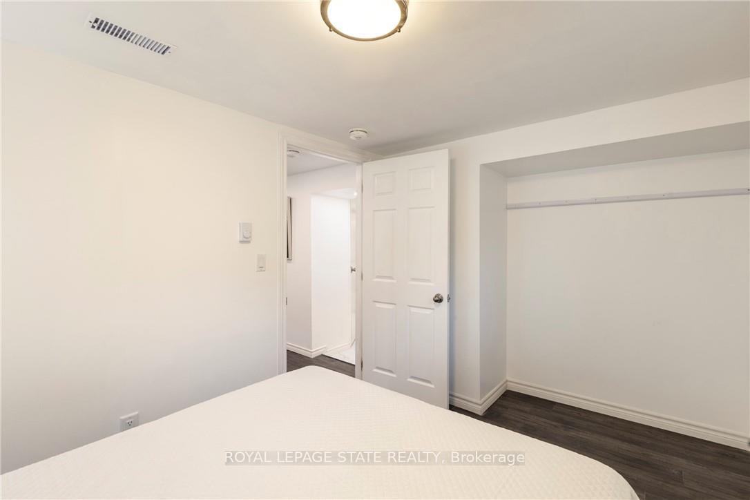 Photo 5 of Unit 2, 7 Purdy Crescent, Hamilton, Greeningdon — HOMEH