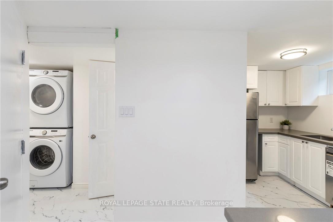 Photo 7 of Unit 2, 7 Purdy Crescent, Hamilton, Greeningdon — HOMEH