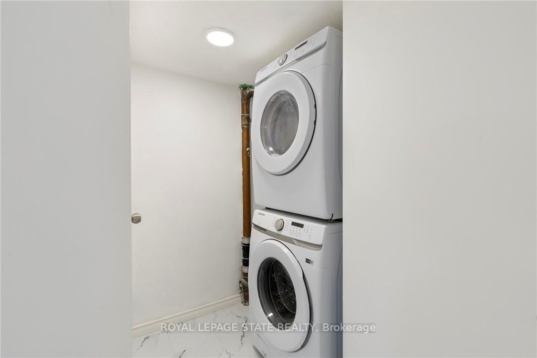 Photo 8 of Unit 2, 7 Purdy Crescent, Hamilton, Greeningdon — HOMEH