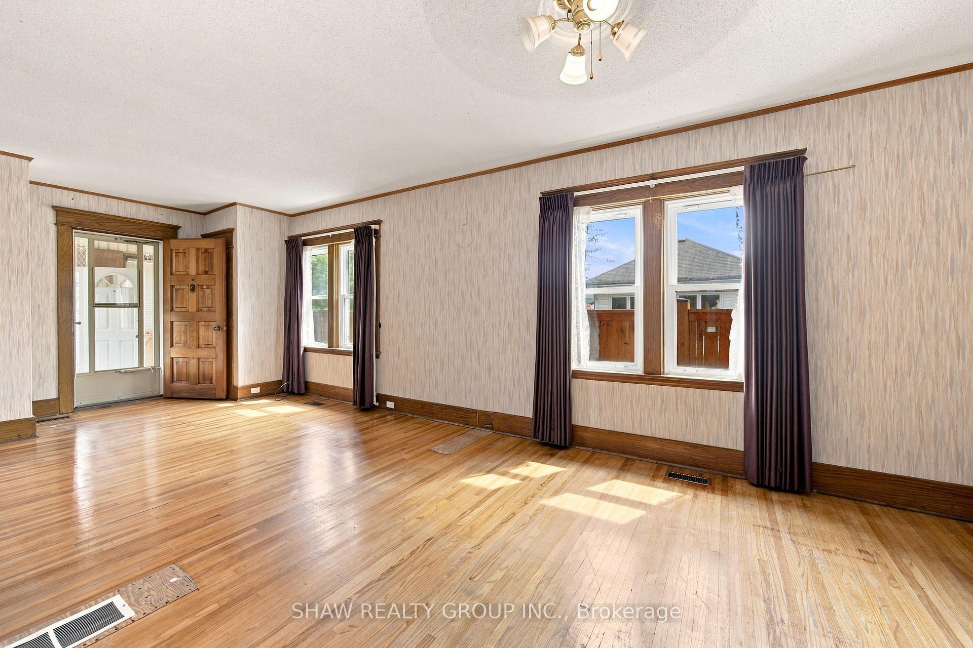 Photo 10 of 26 Maitland Street, Brantford, East Ward — HOMEH