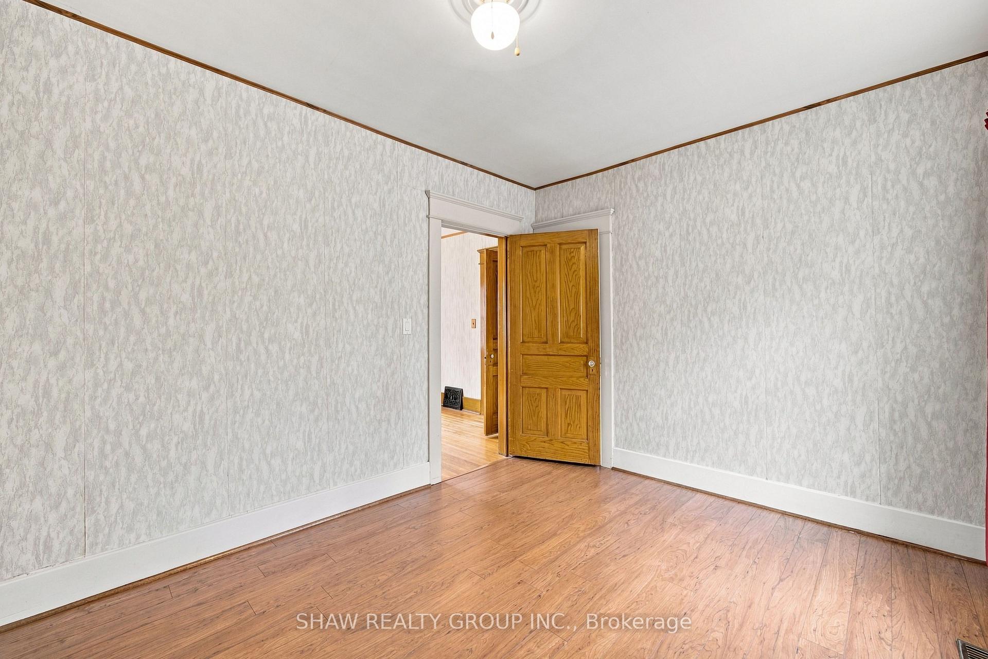 Photo 9 of 26 Maitland Street, Brantford, East Ward — HOMEH