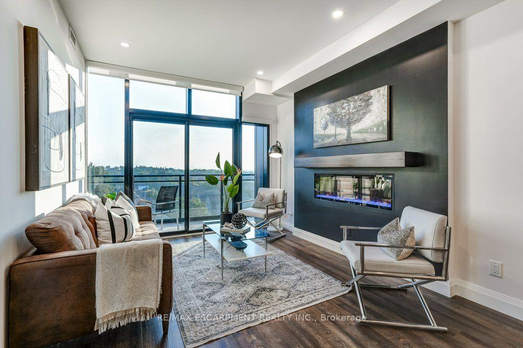 Photo 9 of Unit 711, 30 Hamilton Street S, Hamilton, Waterdown — HOMEH