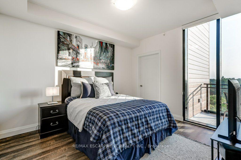 Photo 20 of Unit 711, 30 Hamilton Street S, Hamilton, Waterdown — HOMEH