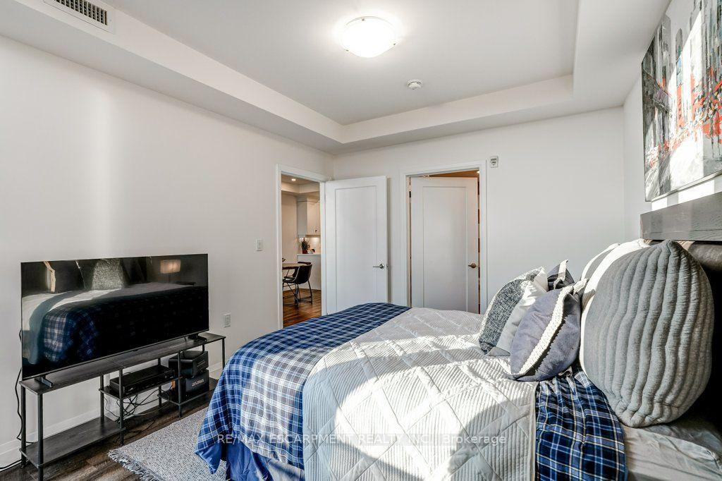 Photo 22 of Unit 711, 30 Hamilton Street S, Hamilton, Waterdown — HOMEH