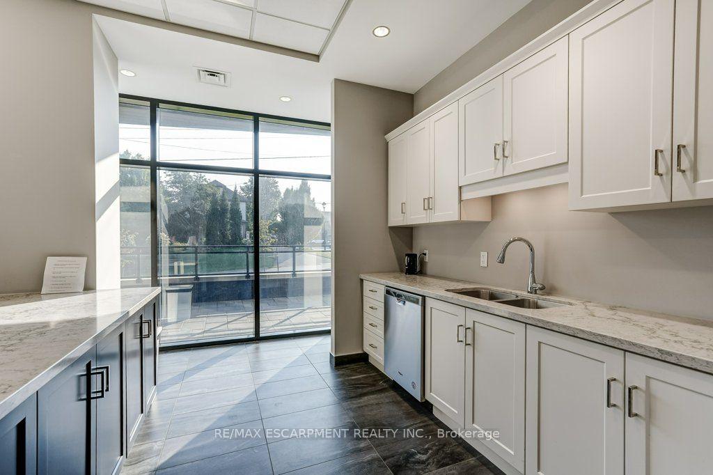 Photo 33 of Unit 711, 30 Hamilton Street S, Hamilton, Waterdown — HOMEH