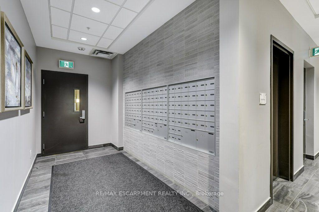 Photo 39 of Unit 711, 30 Hamilton Street S, Hamilton, Waterdown — HOMEH