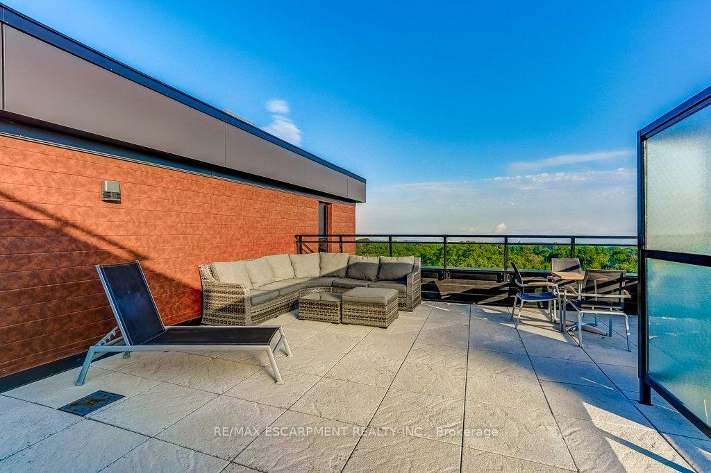 Photo 44 of Unit 711, 30 Hamilton Street S, Hamilton, Waterdown — HOMEH