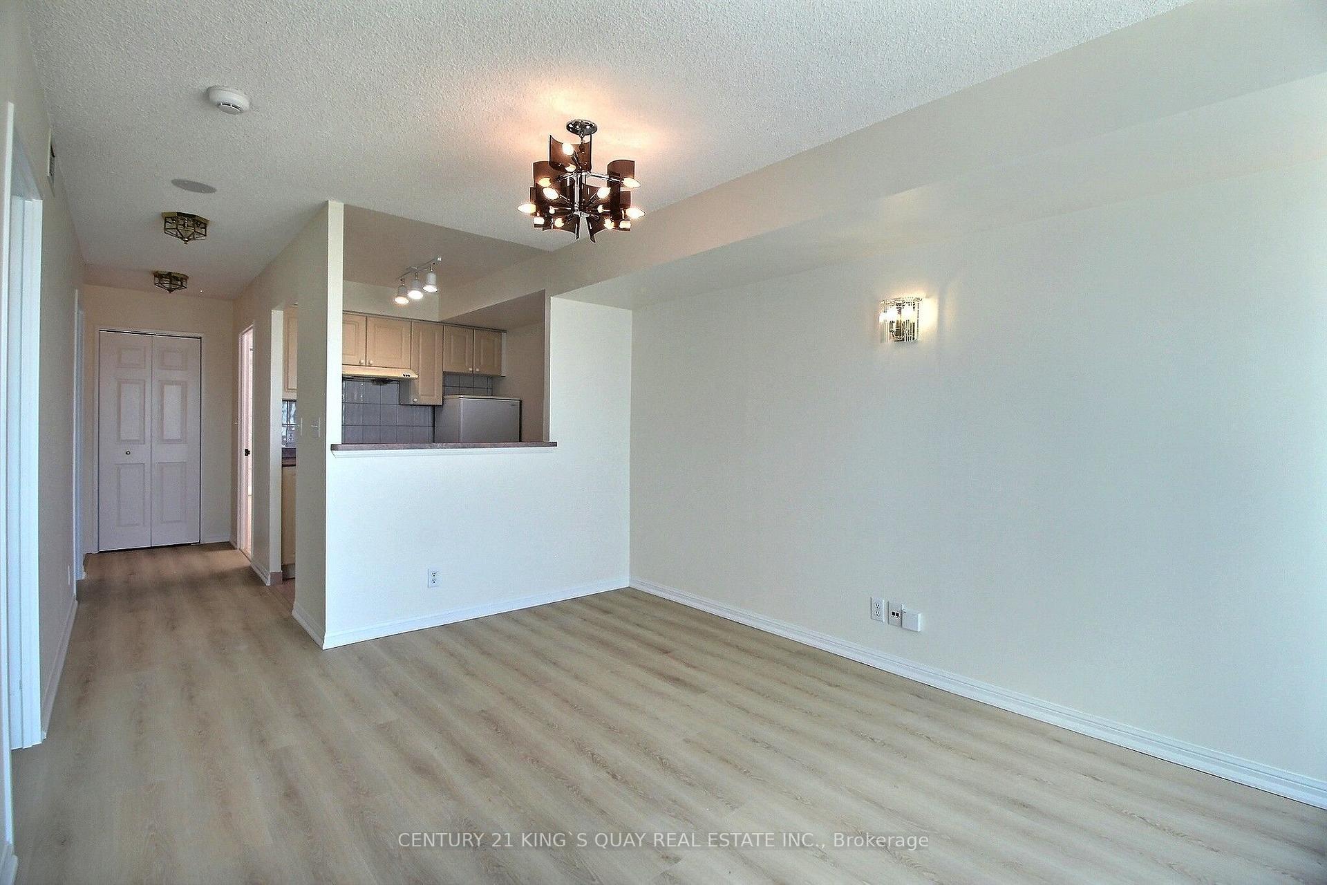 Photo 4 of Unit 1701, 8 Lee Centre Drive, Scarborough, Woburn — HOMEH