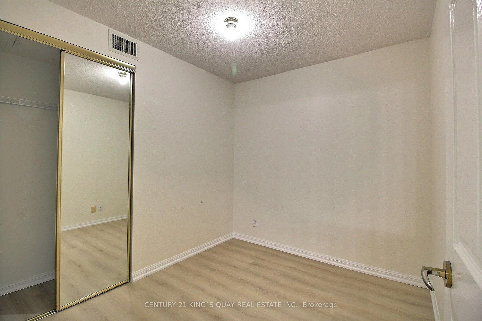 Photo 9 of Unit 1701, 8 Lee Centre Drive, Scarborough, Woburn — HOMEH
