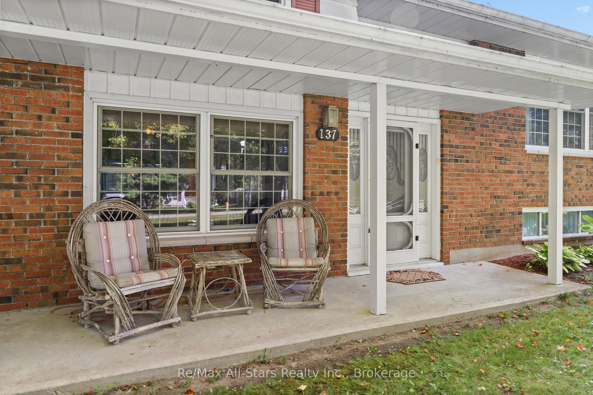 Photo 8 of 137 Reid Street, Kawartha Lakes, Bobcaygeon — HOMEH