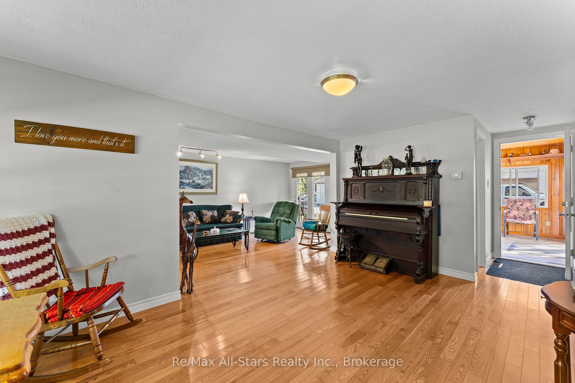 Photo 29 of 137 Reid Street, Kawartha Lakes, Bobcaygeon — HOMEH