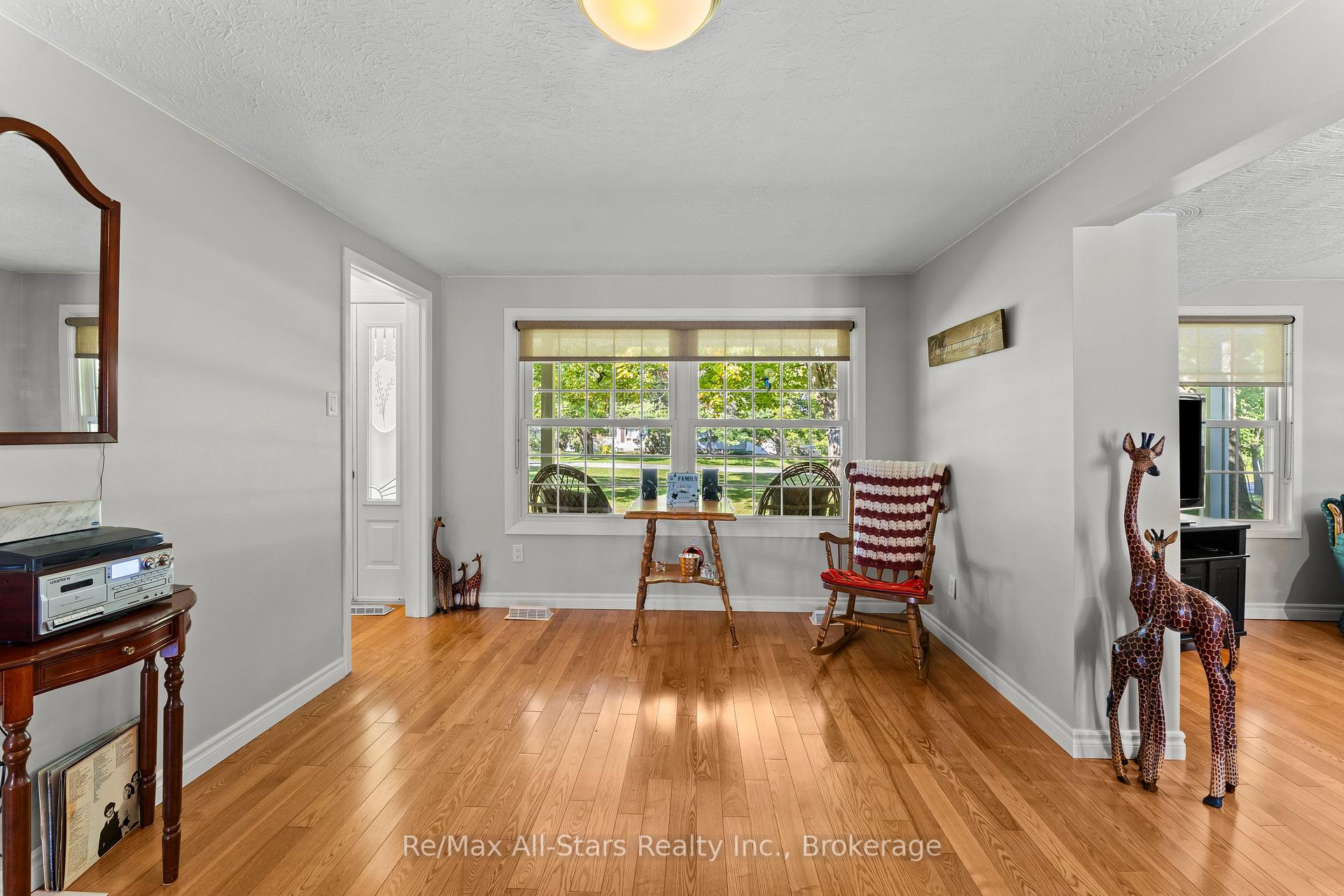 Photo 30 of 137 Reid Street, Kawartha Lakes, Bobcaygeon — HOMEH