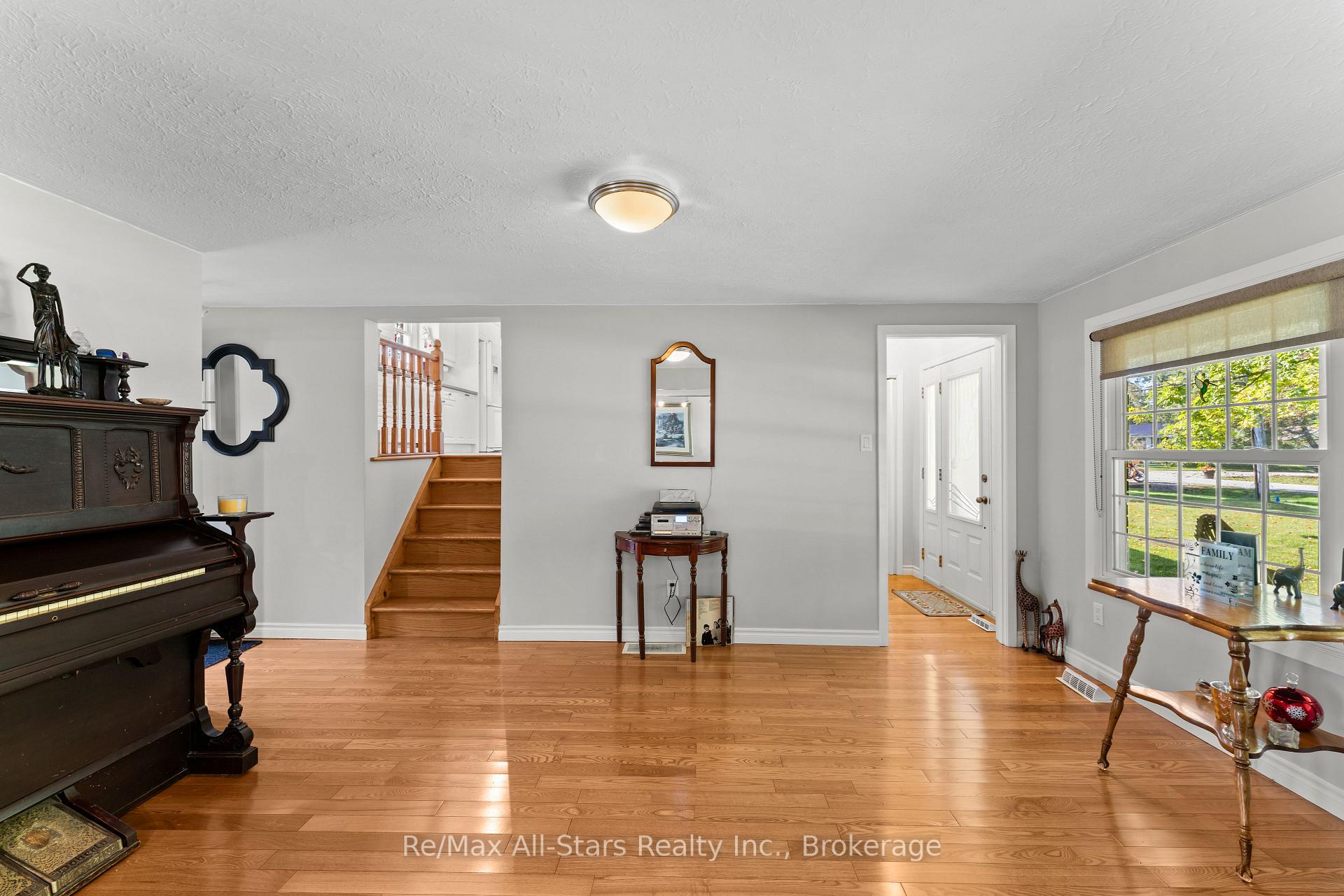 Photo 31 of 137 Reid Street, Kawartha Lakes, Bobcaygeon — HOMEH