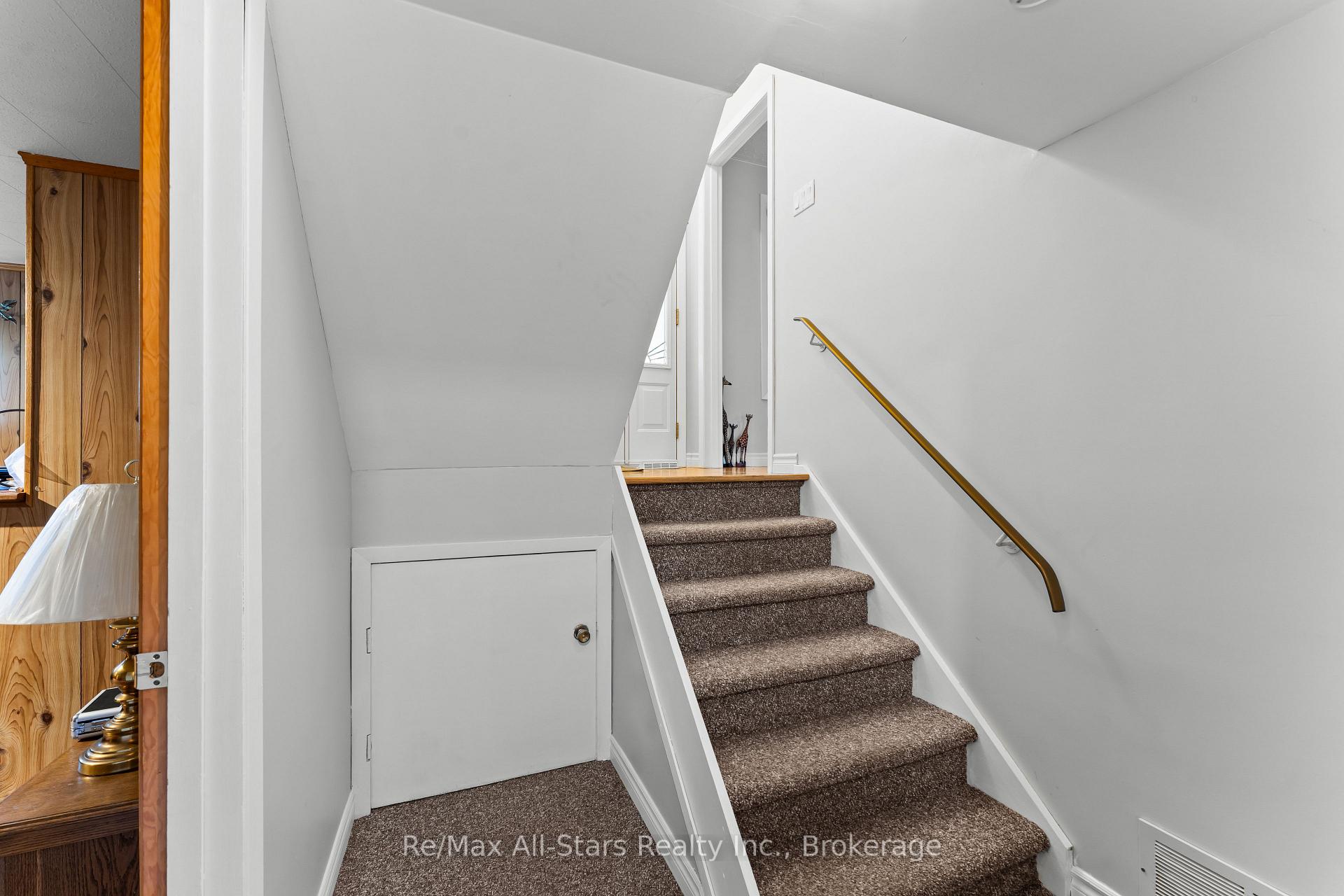 Photo 39 of 137 Reid Street, Kawartha Lakes, Bobcaygeon — HOMEH